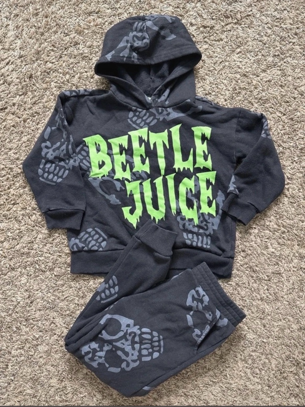 Beetlejuice sweat set